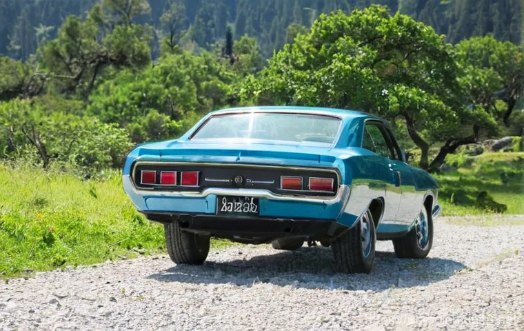 솔로몬 제도 샤머니즘 문화 - Here are three detailed image prompts in English, designed to be 15+ appropriate and avoid any expli...